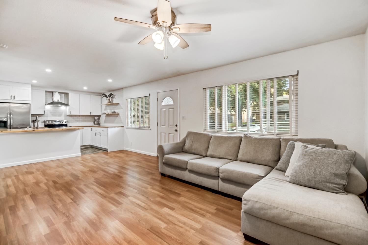 5097 Connecticut Drive 1