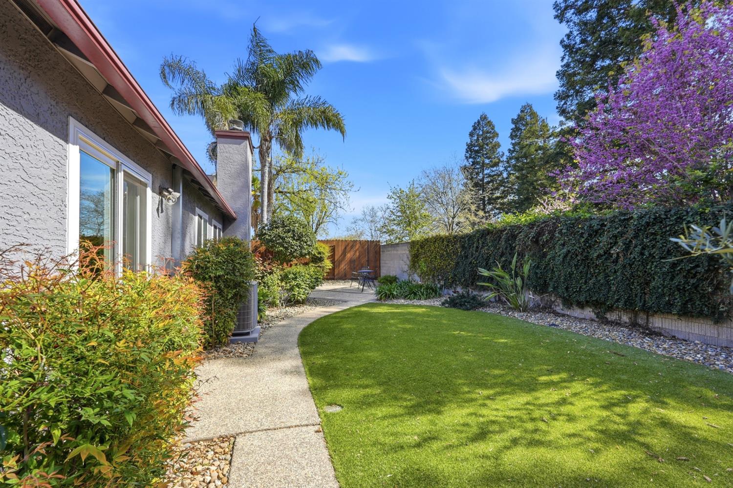 5136 Rosbury Dell Place