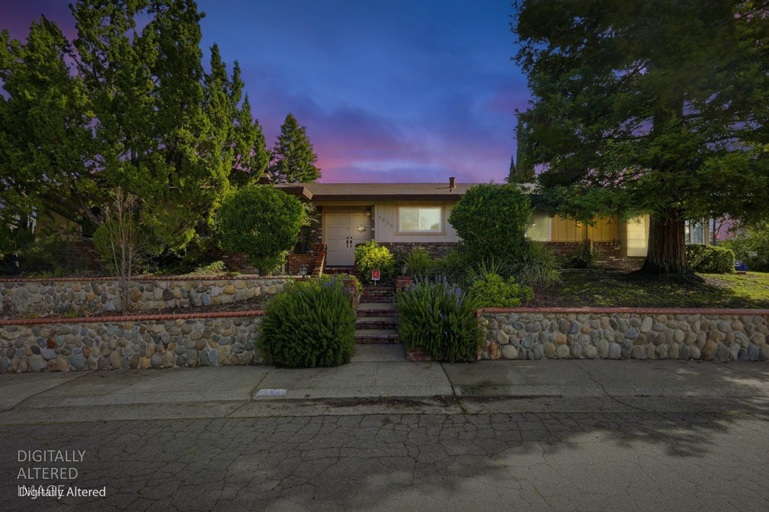 5800 Shelldrake Court