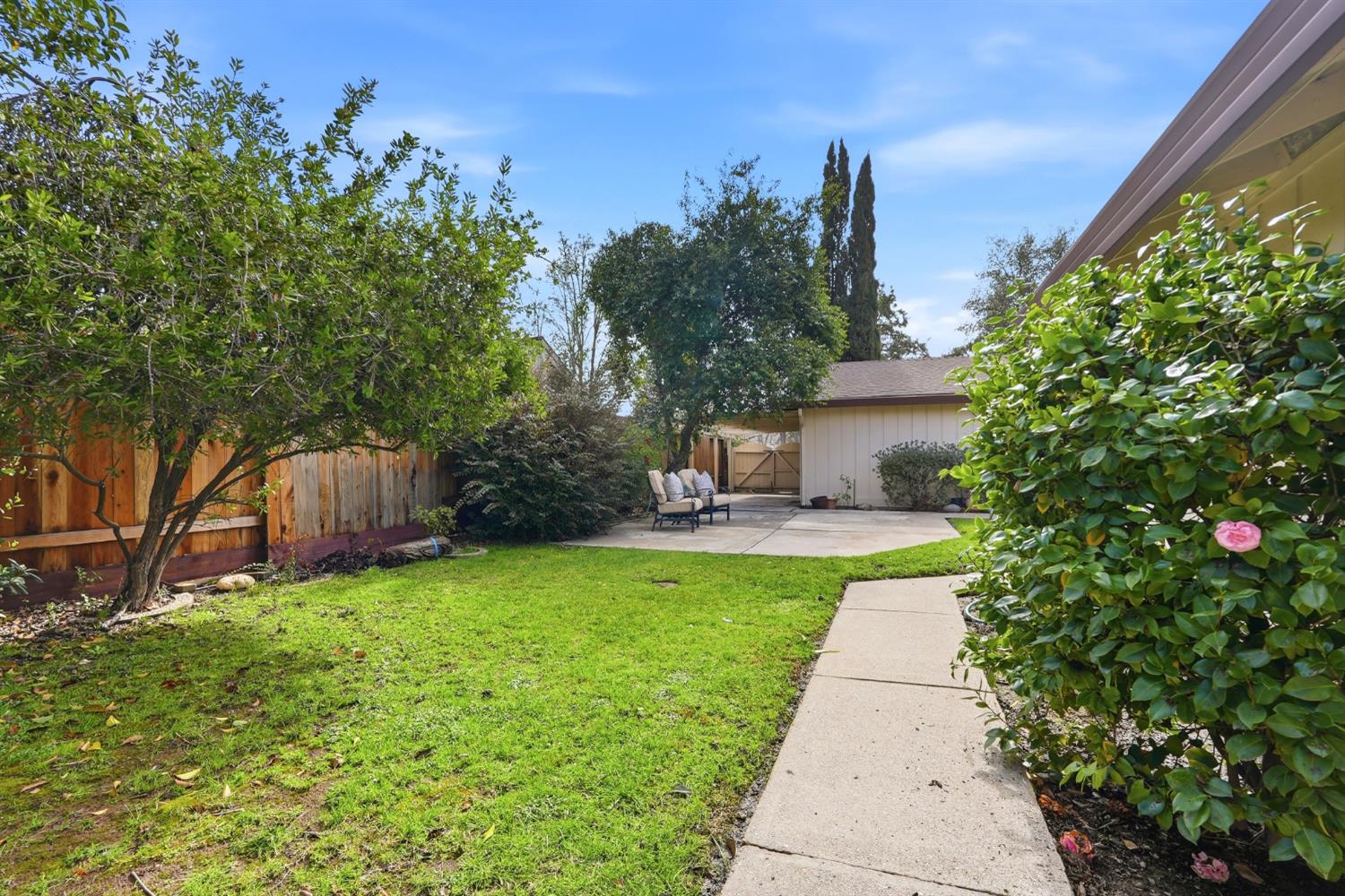 5800 Shelldrake Court