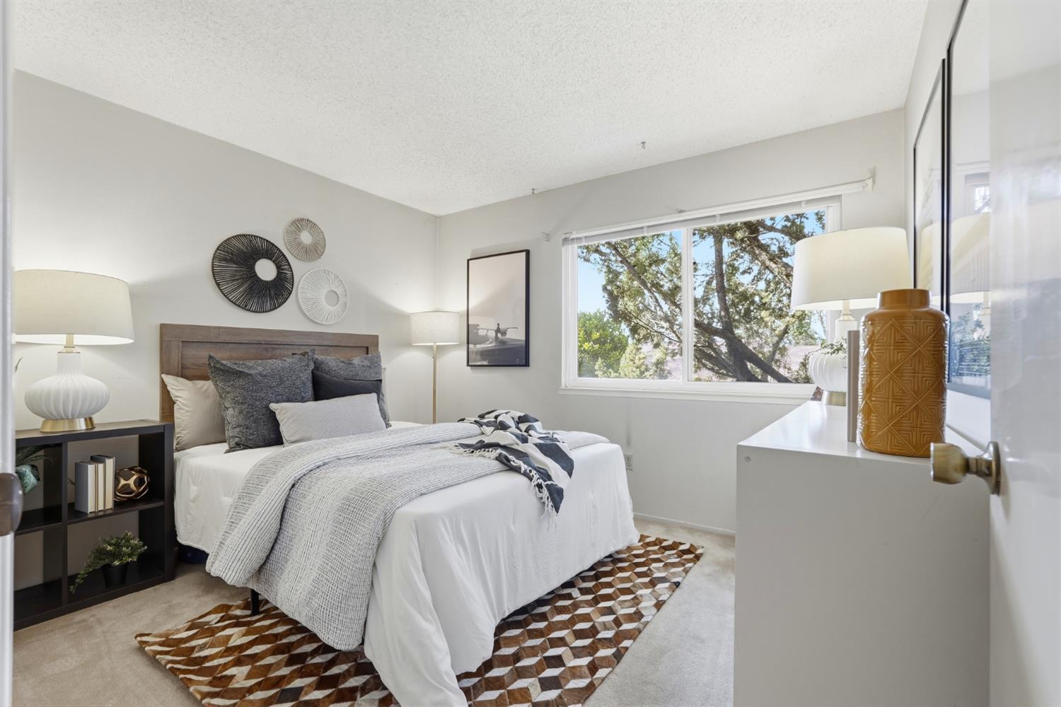 5800 Shelldrake Court