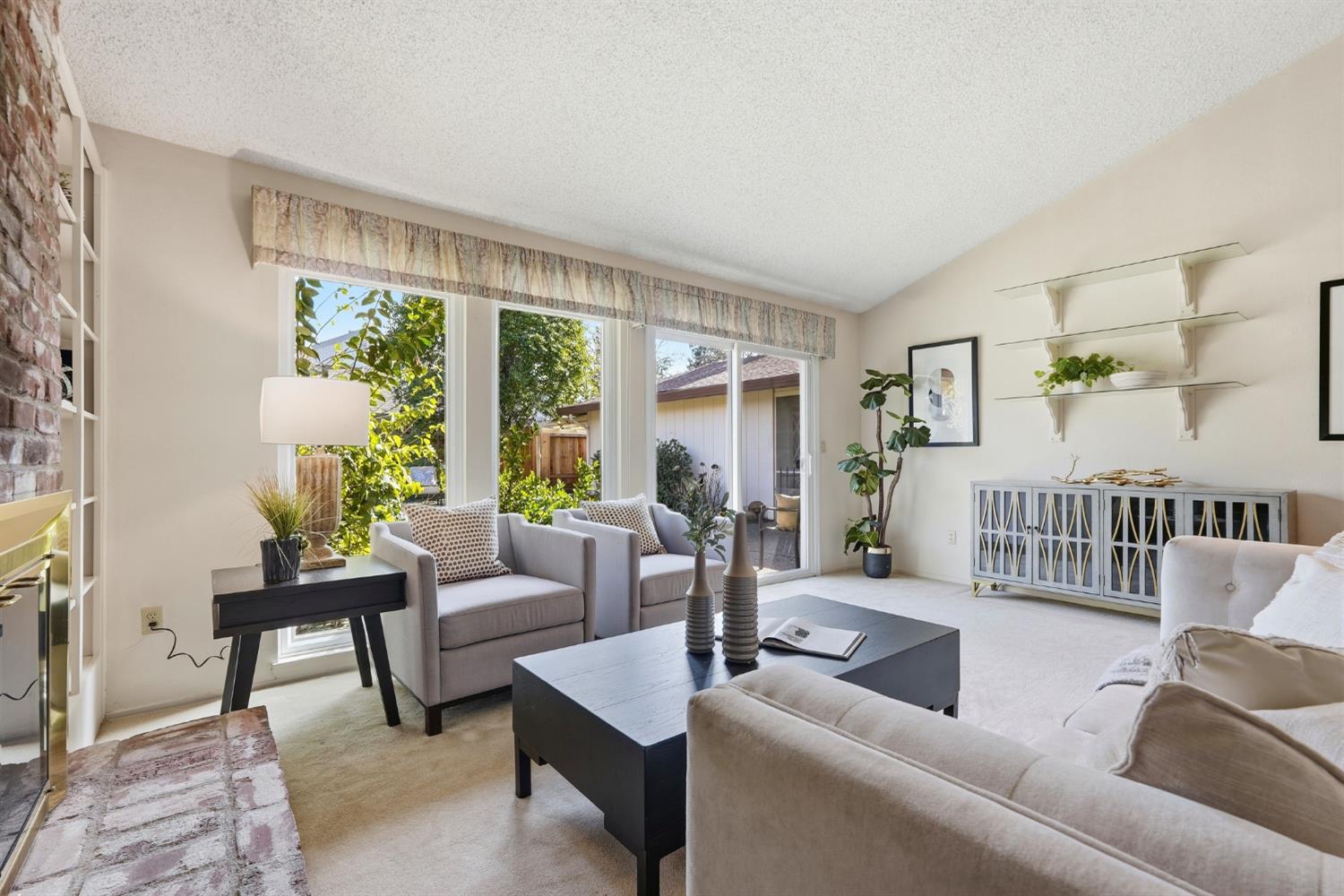 5800 Shelldrake Court