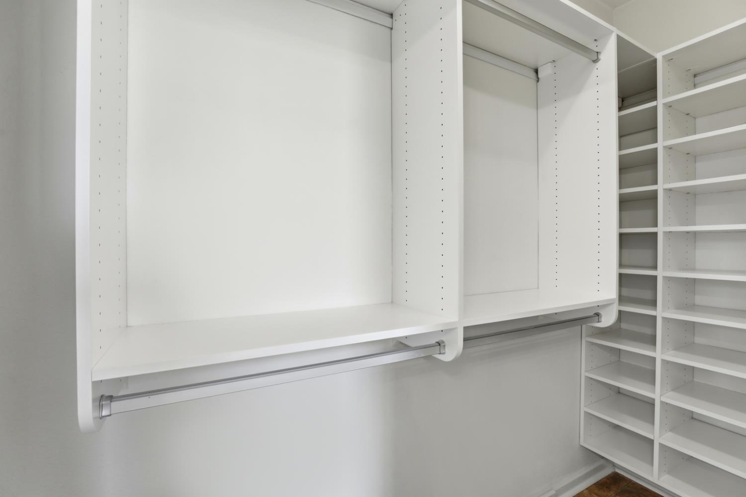 1160 Greenwood Court