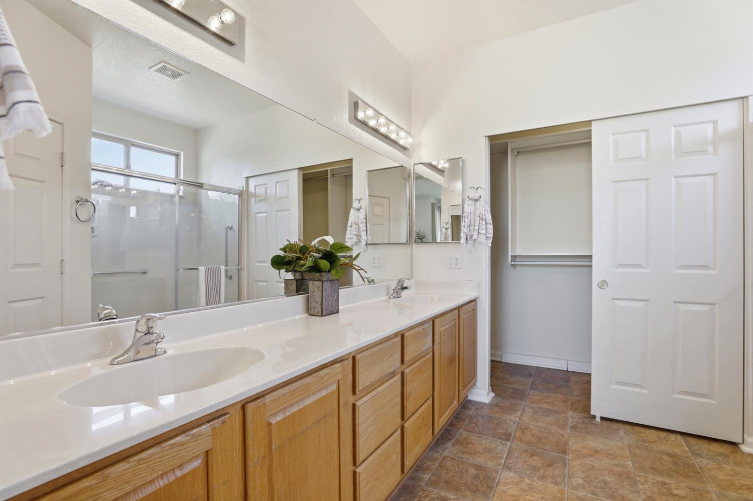 1160 Greenwood Court