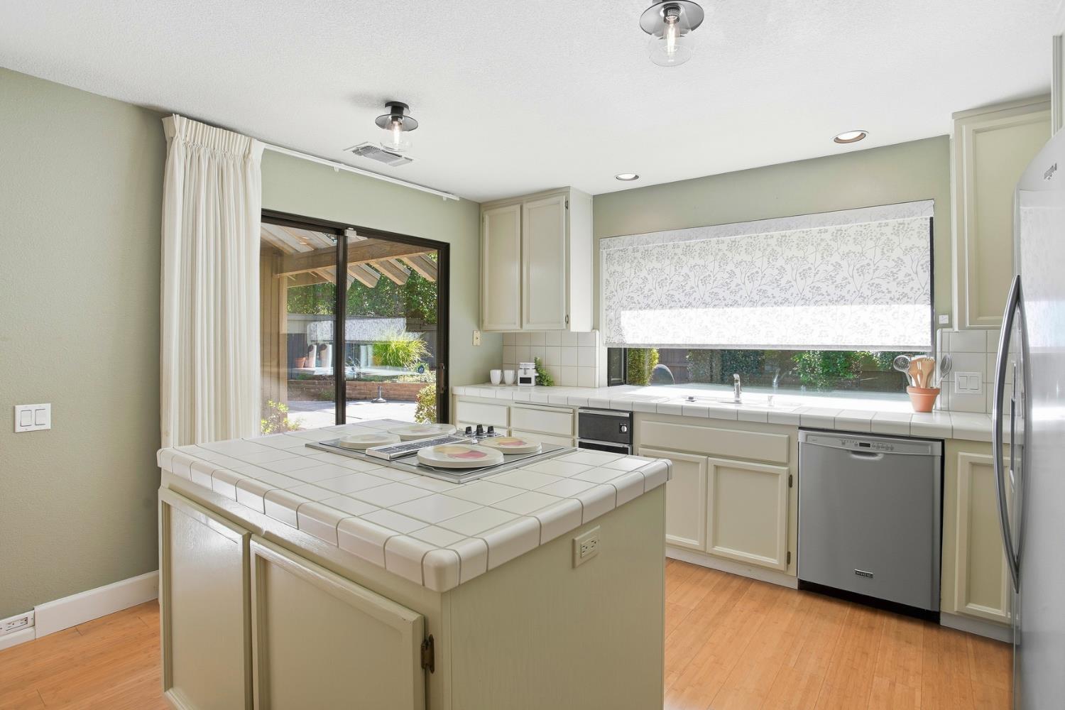 11598 Sutters Mill Circle