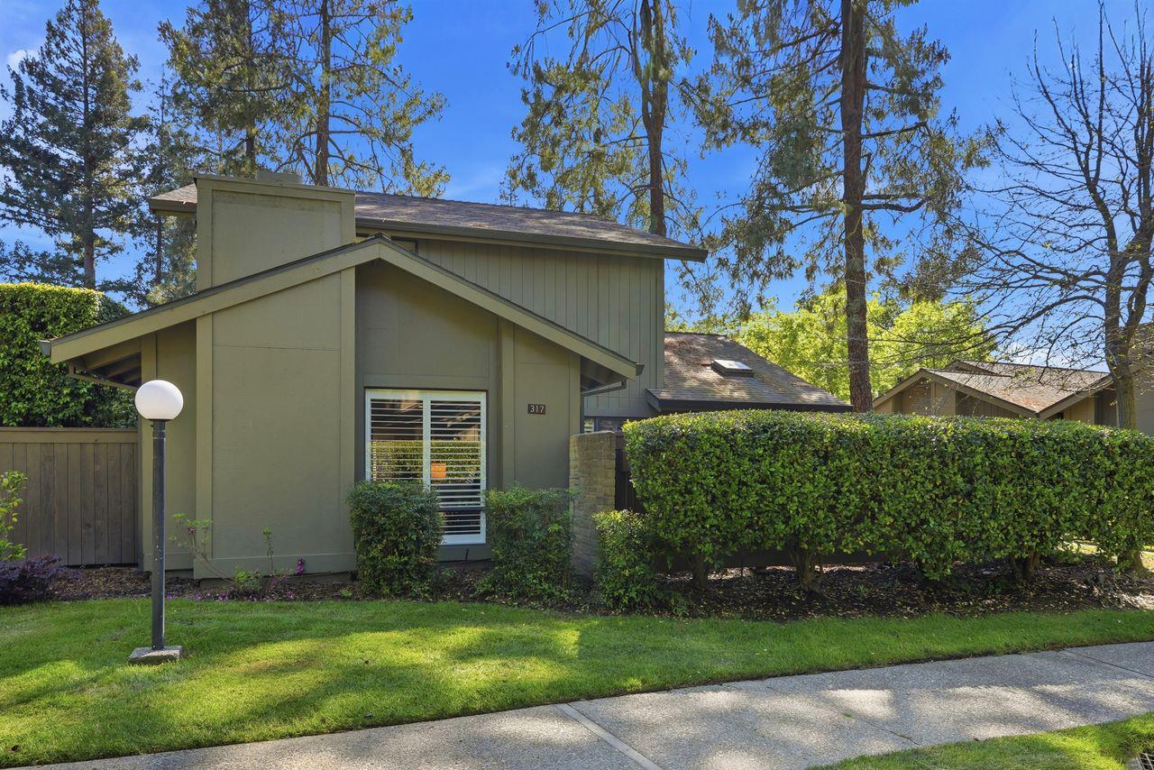317 E Ranch Road