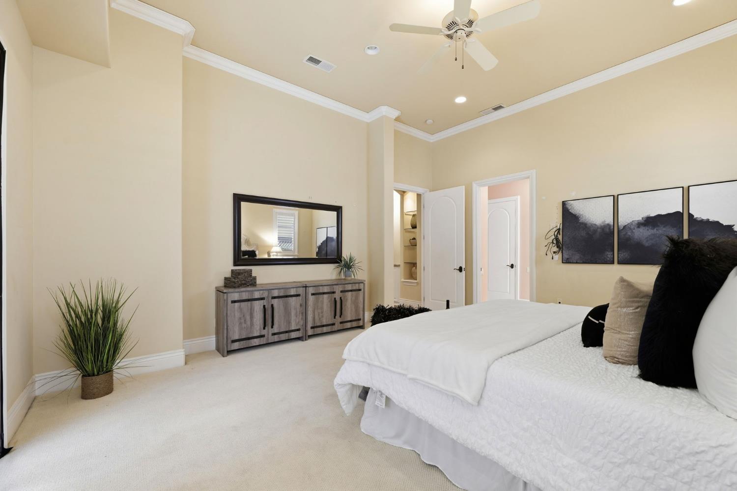806 Sierra Oaks Vista Lane