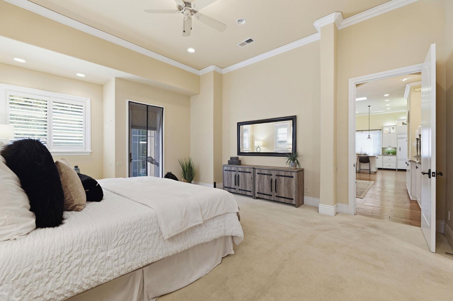 806 Sierra Oaks Vista Lane