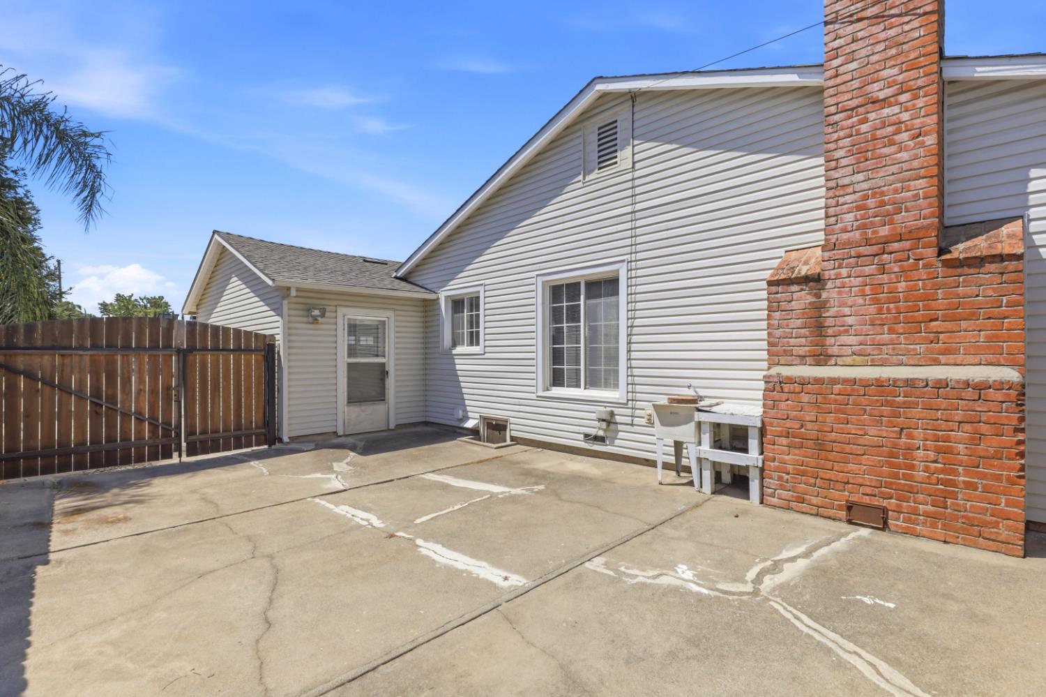 3431 Kentfield Drive