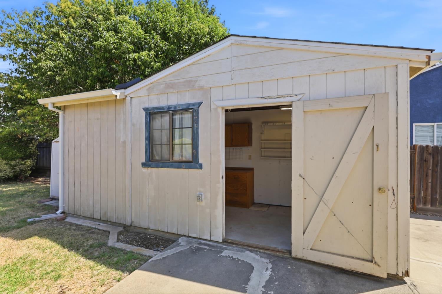 3431 Kentfield Drive