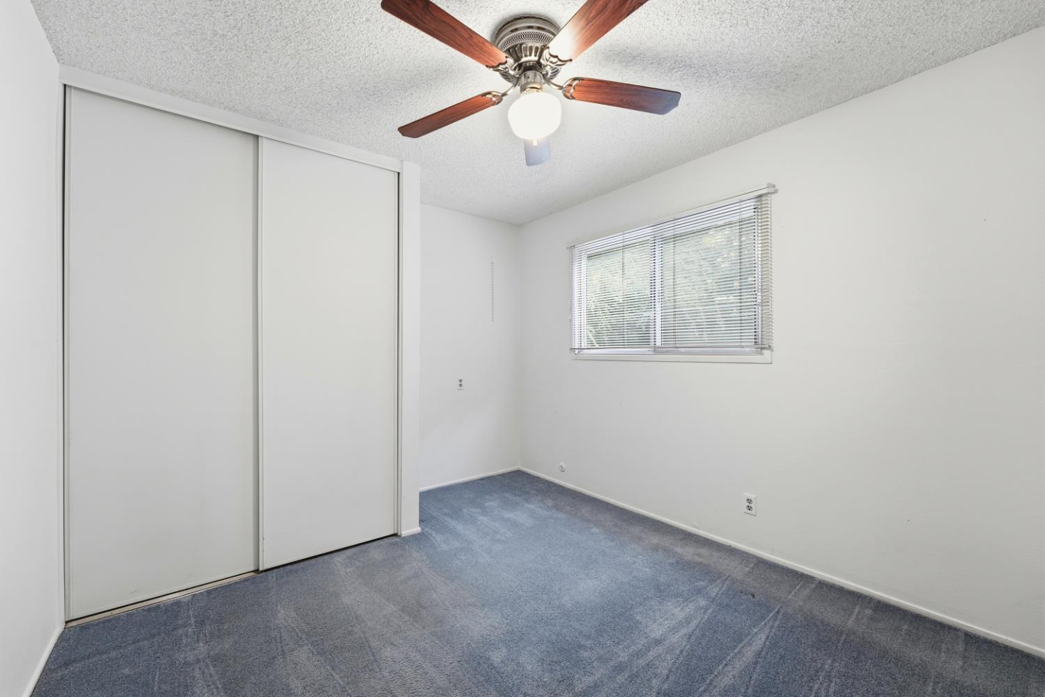106 Lido Circle