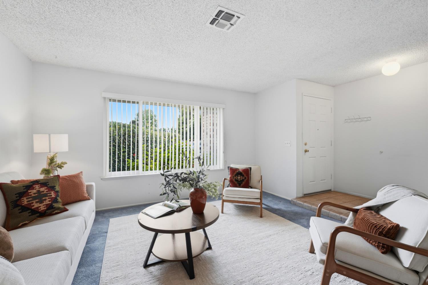 106 Lido Circle