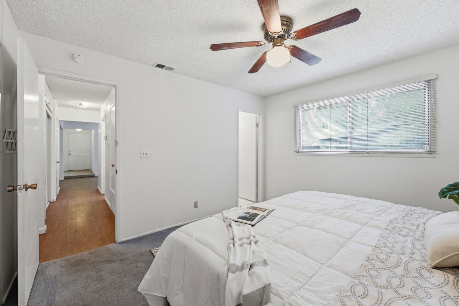 106 Lido Circle