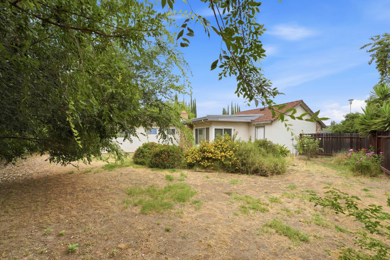 106 Lido Circle