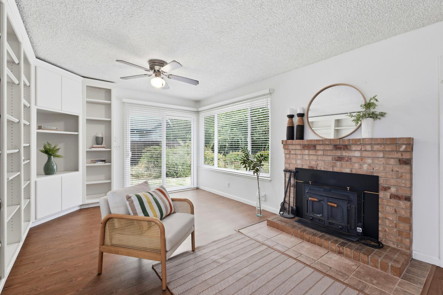 106 Lido Circle