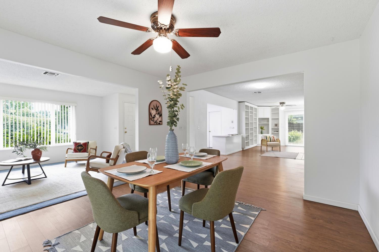 106 Lido Circle