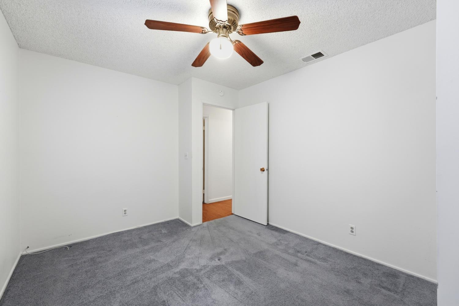 106 Lido Circle