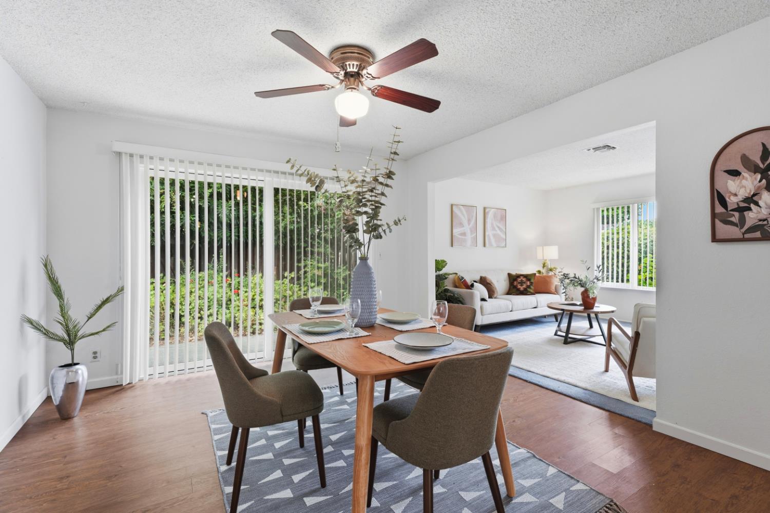 106 Lido Circle
