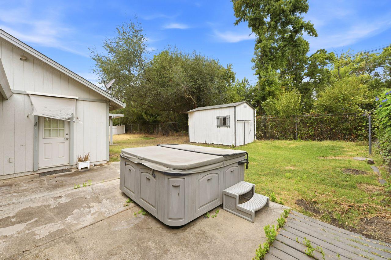 5435 Myrtle Drive