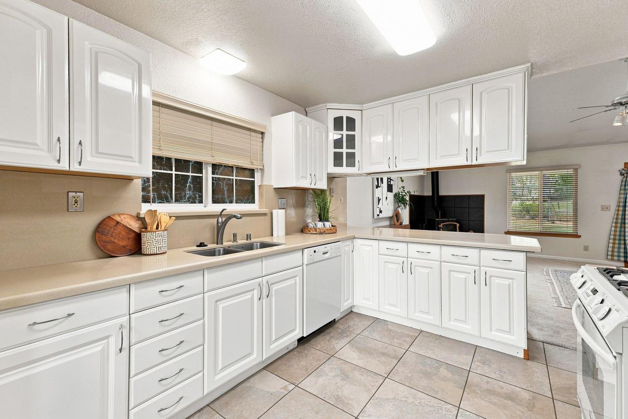 5435 Myrtle Drive