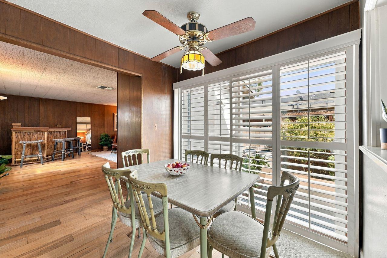 5248 Fernwood Way