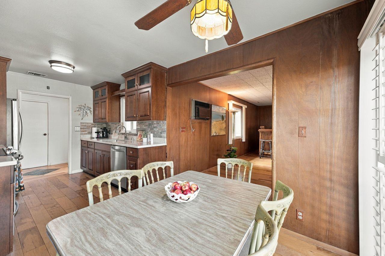 5248 Fernwood Way