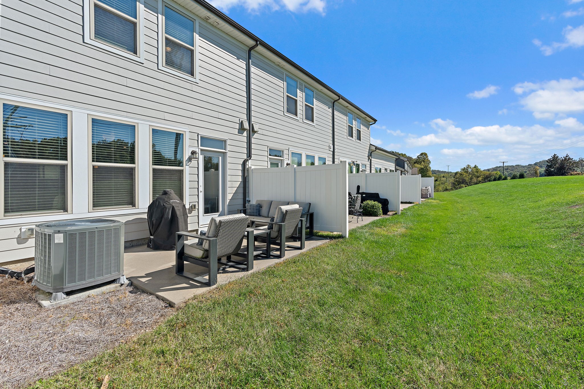 104 Bluestem Ct