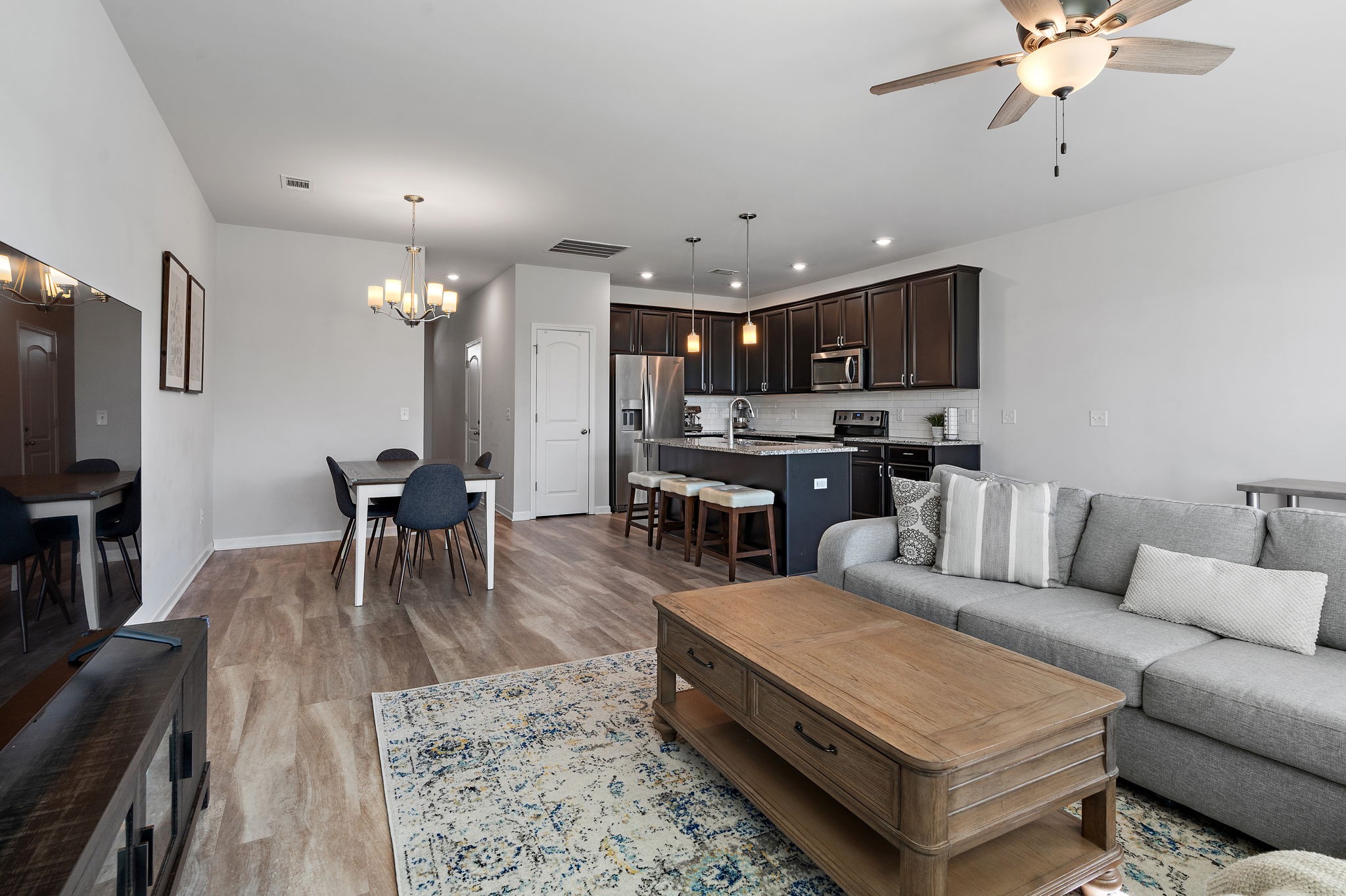 104 Bluestem Ct