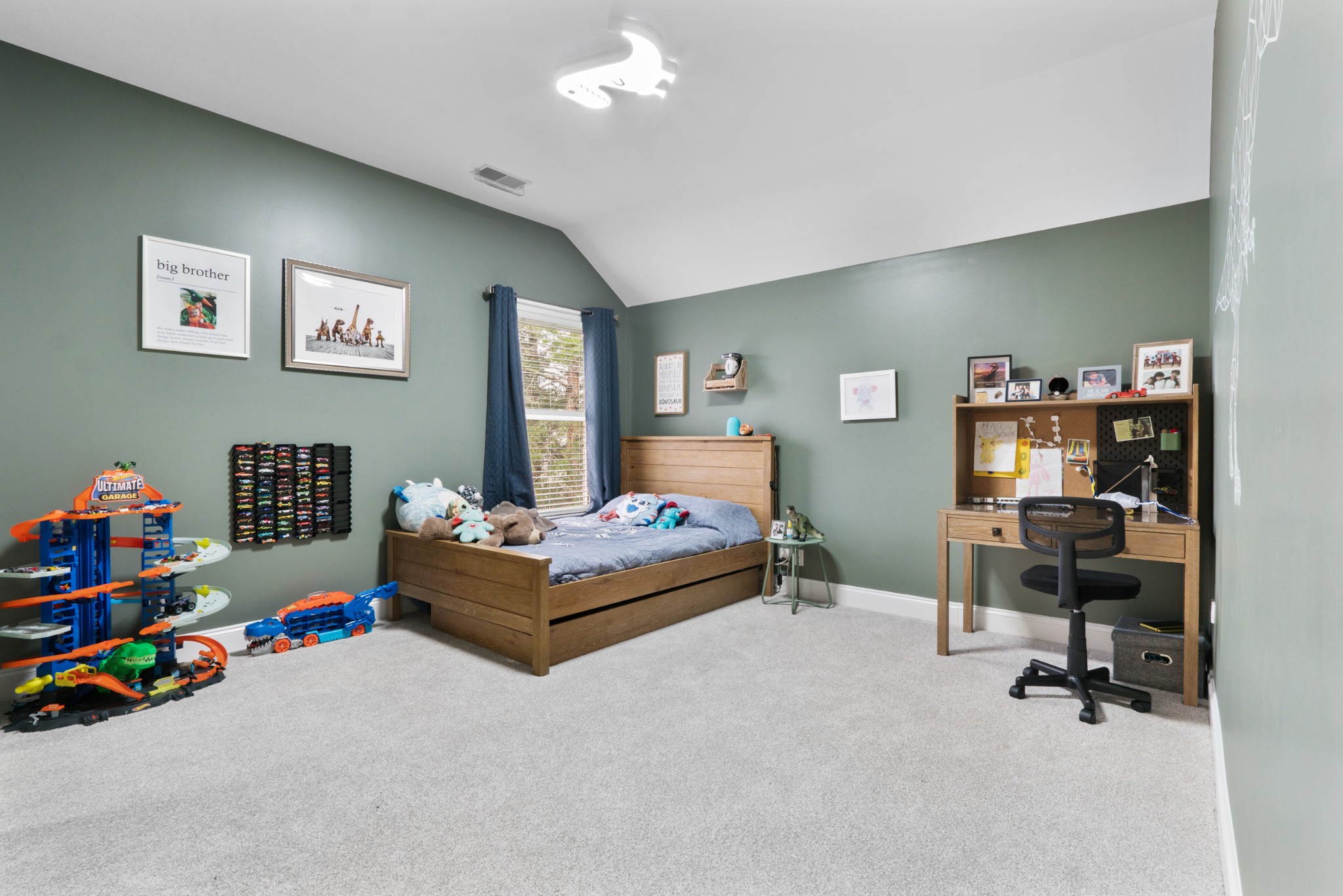 2221 Brookfield Dr