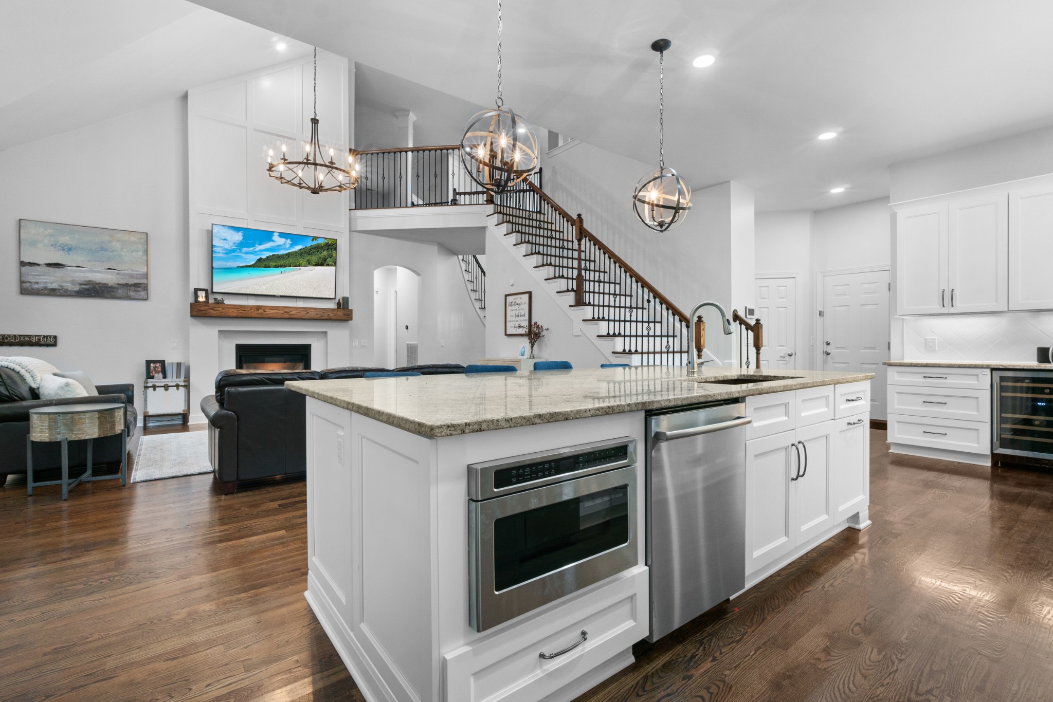2221 Brookfield Dr