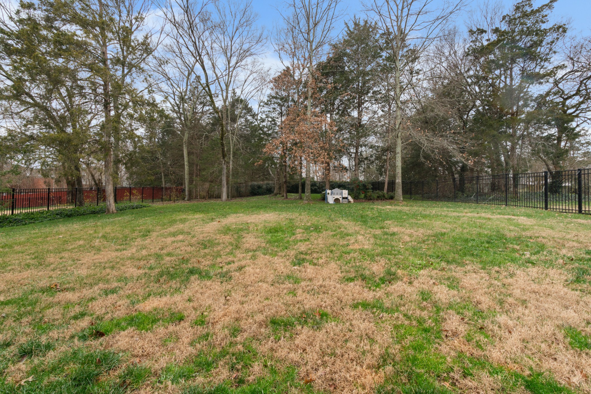 2221 Brookfield Dr