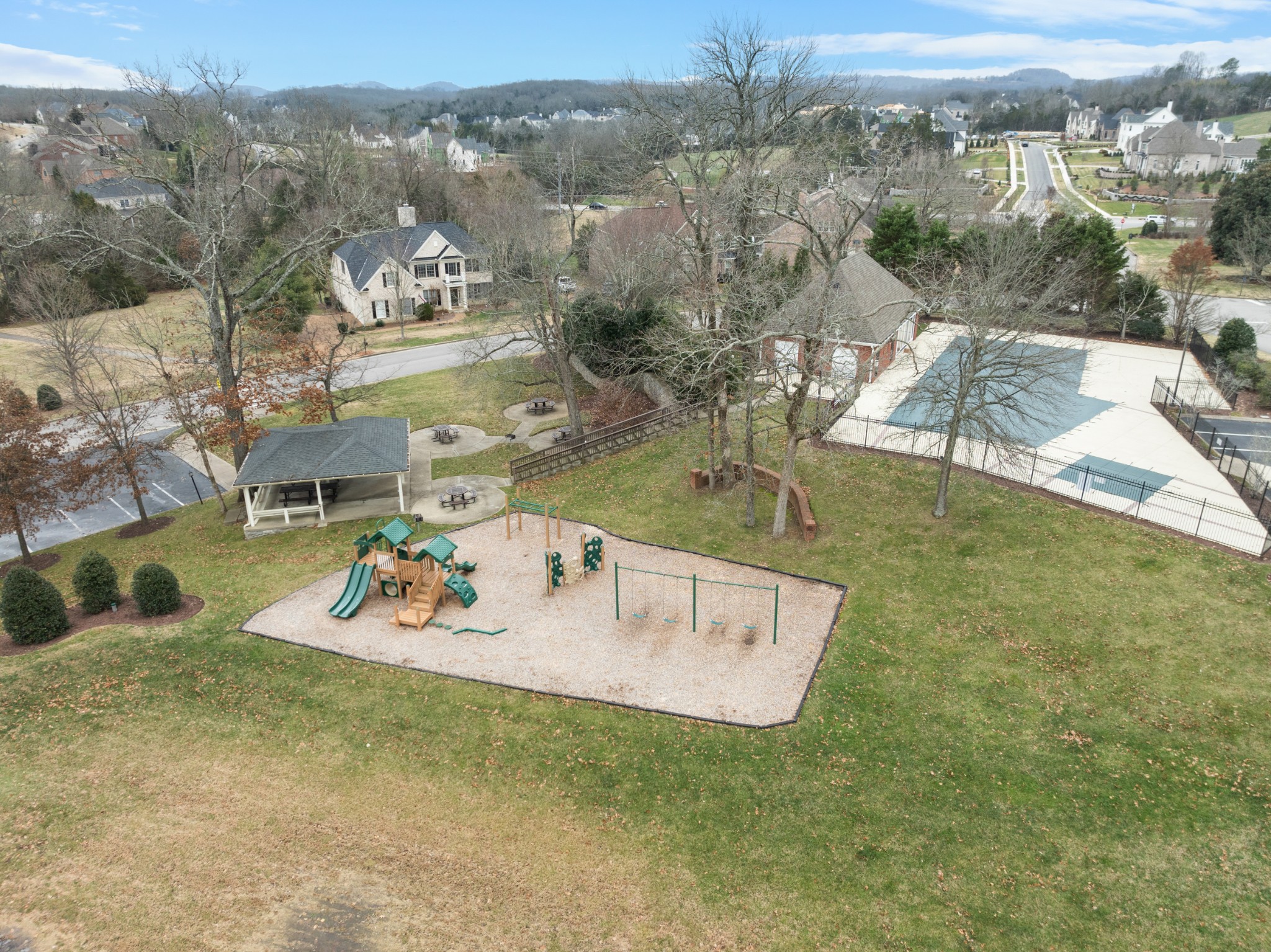 2221 Brookfield Dr