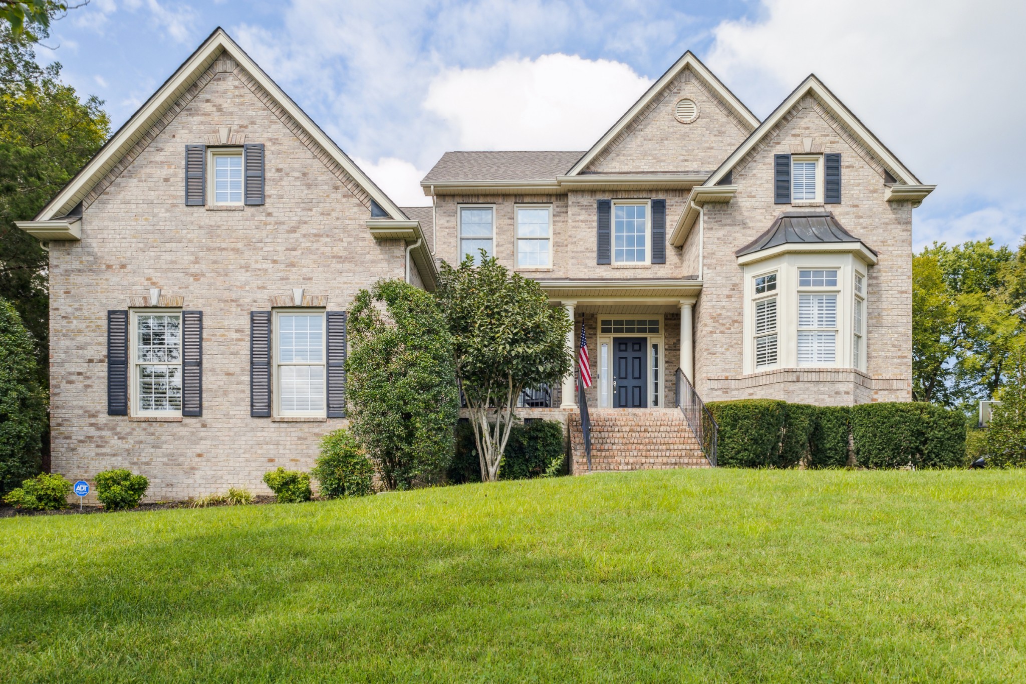 2221 Brookfield Dr