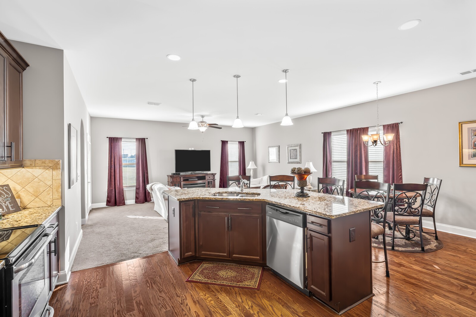 207 Brixham Ct