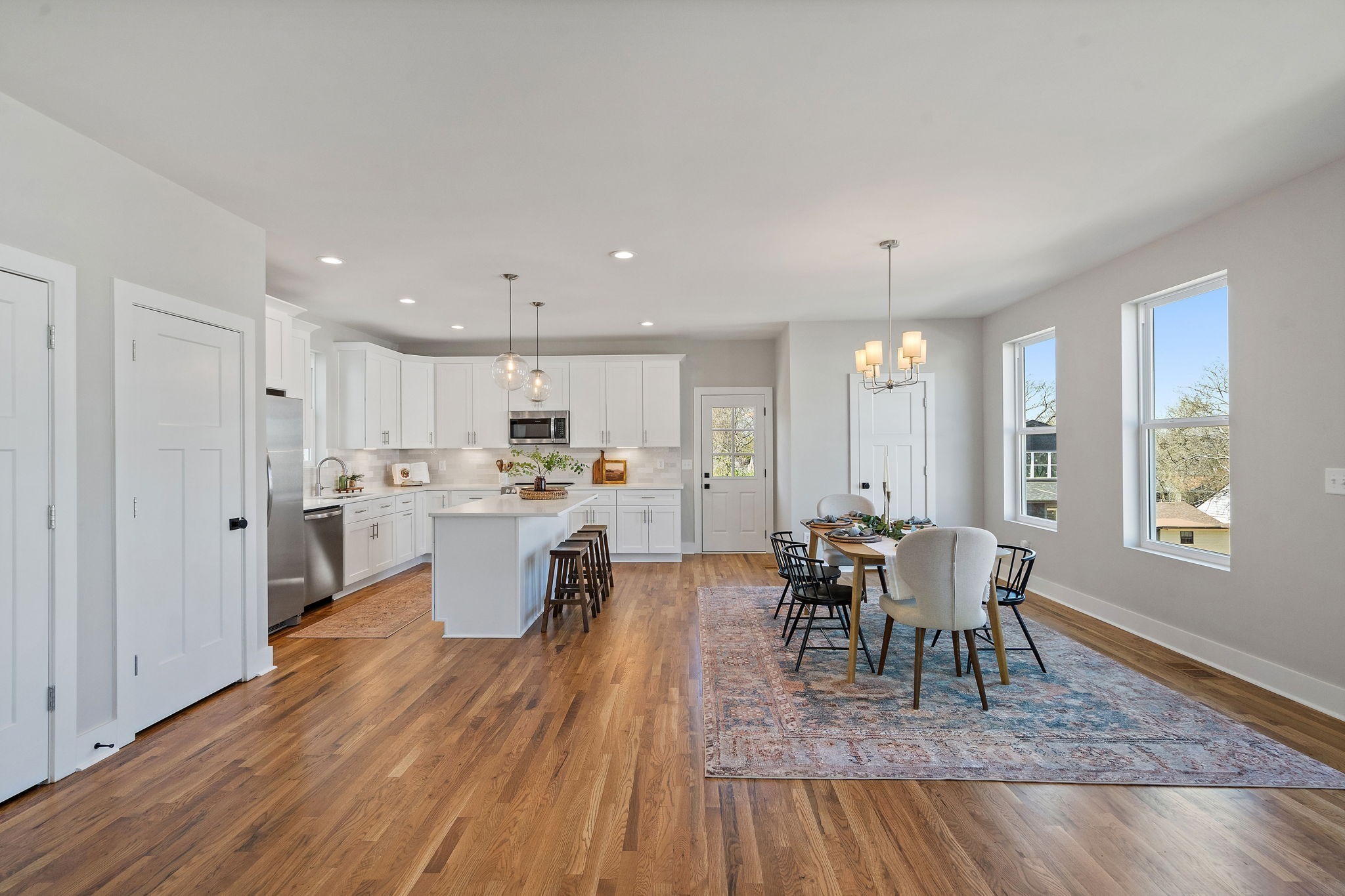 807 Arbor Trace Cir