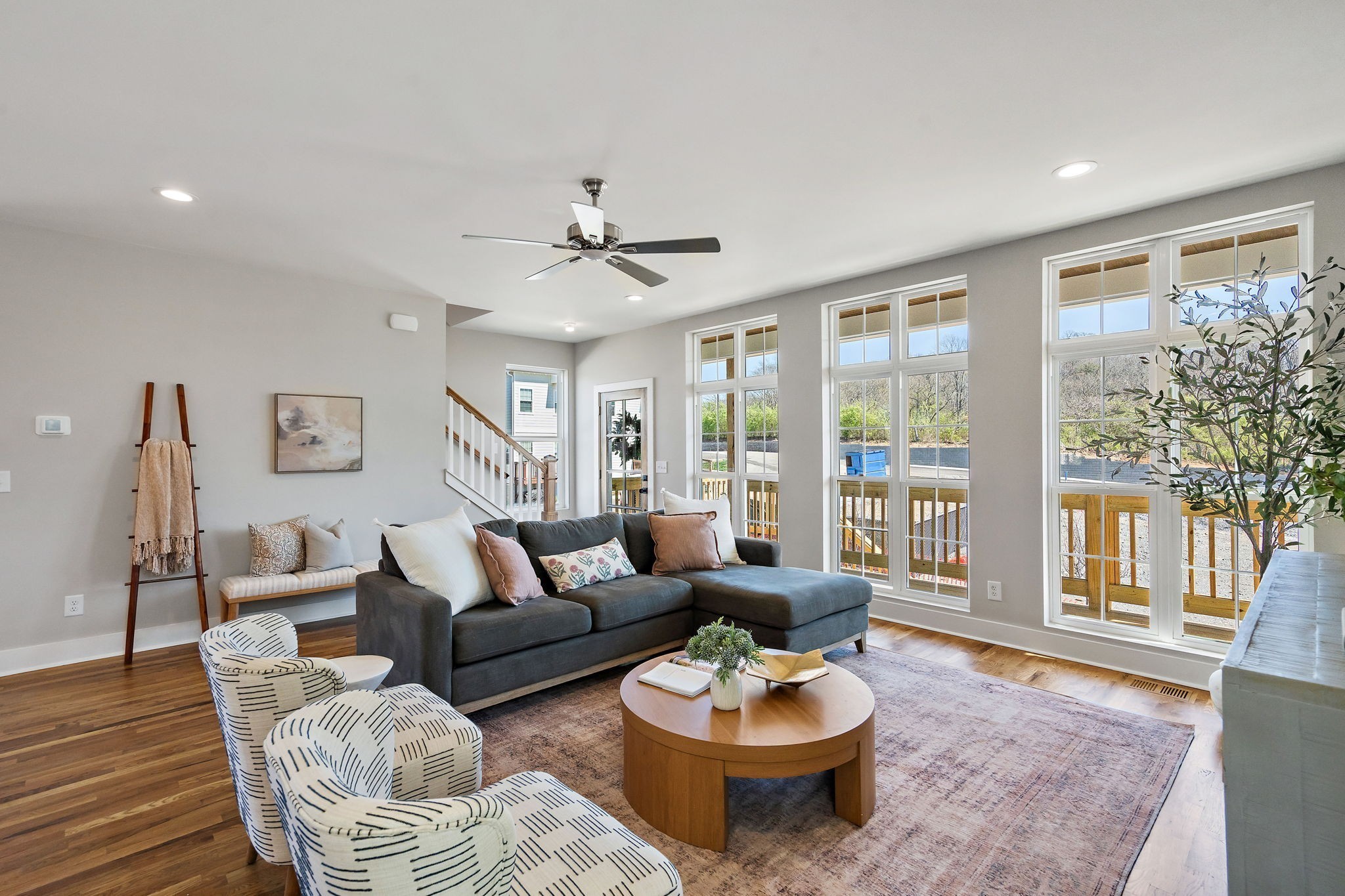 807 Arbor Trace Cir