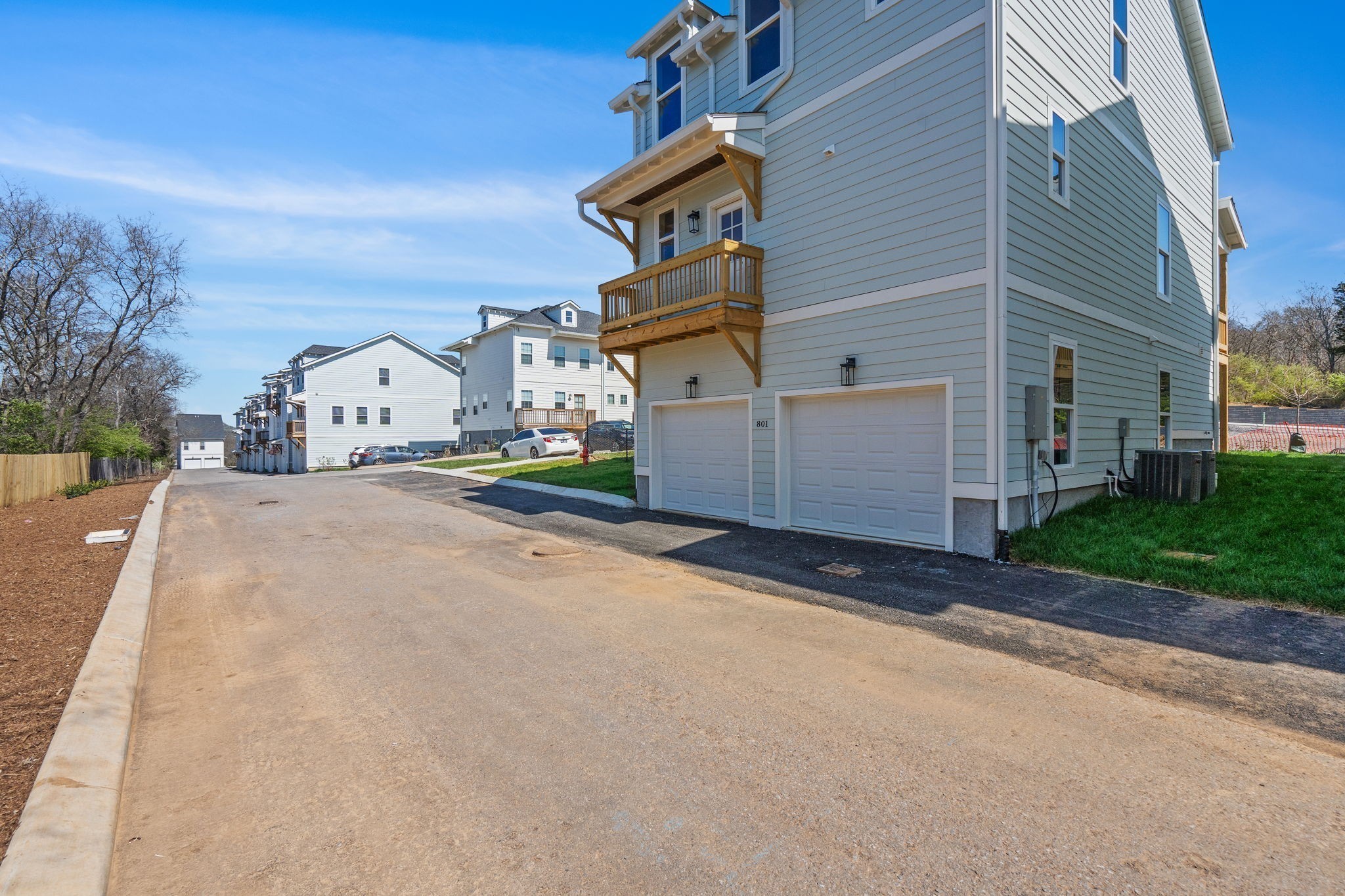 807 Arbor Trace Cir