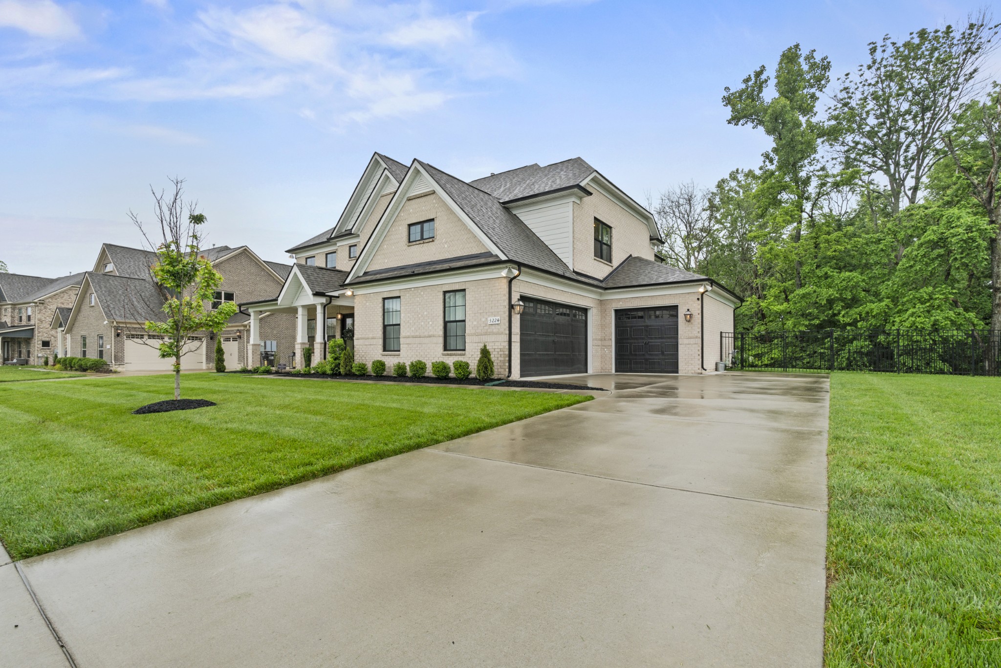 3224 Chase Point Dr