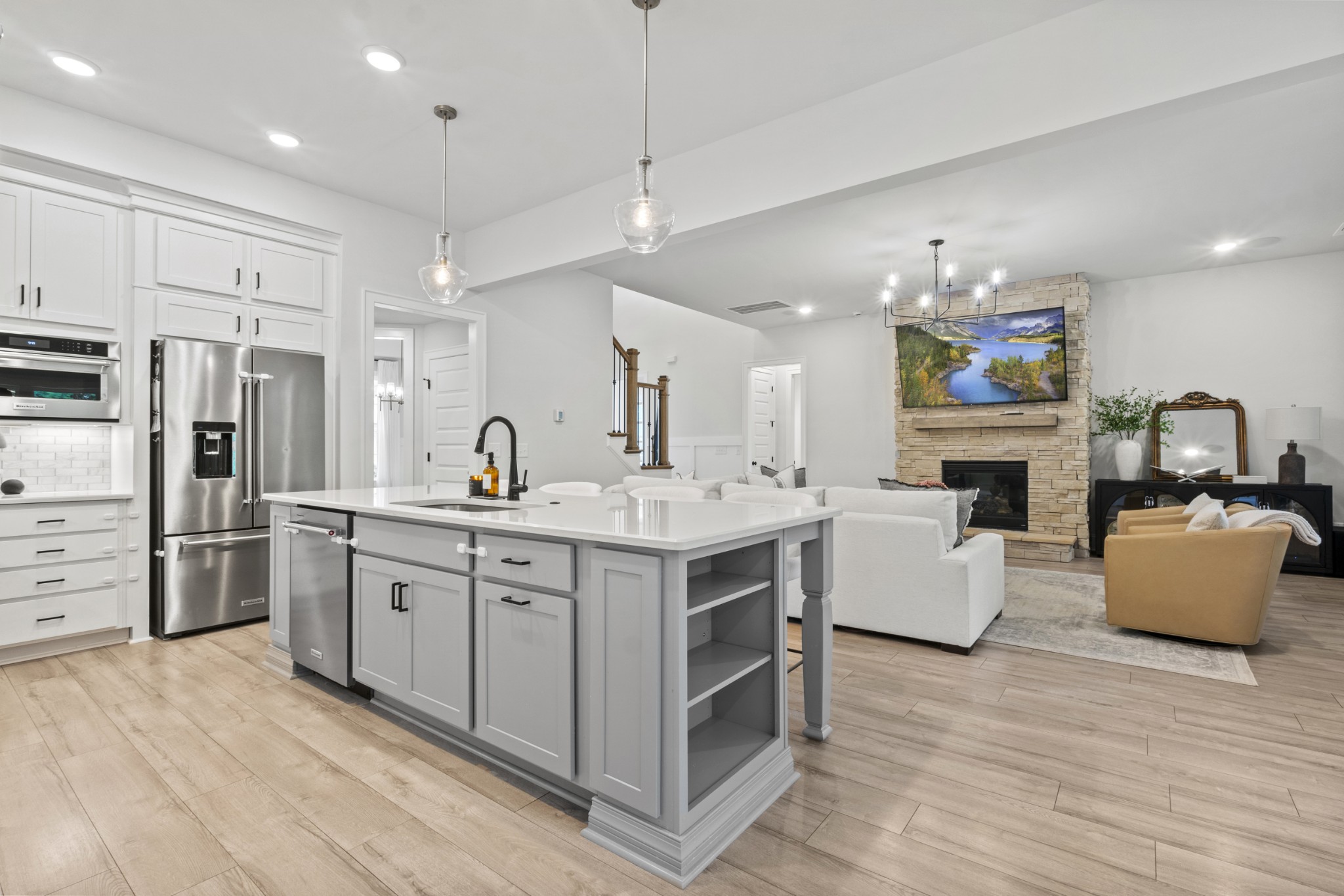 3224 Chase Point Dr