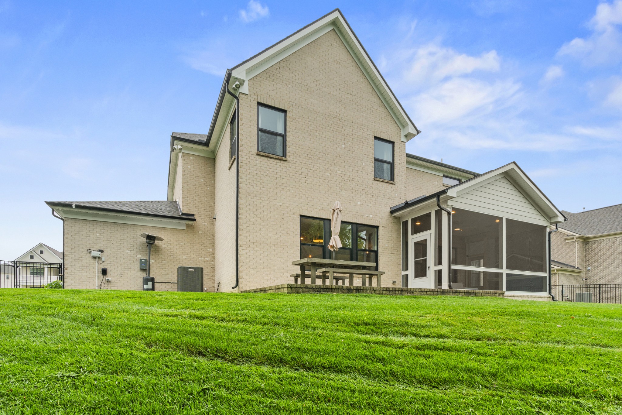 3224 Chase Point Dr