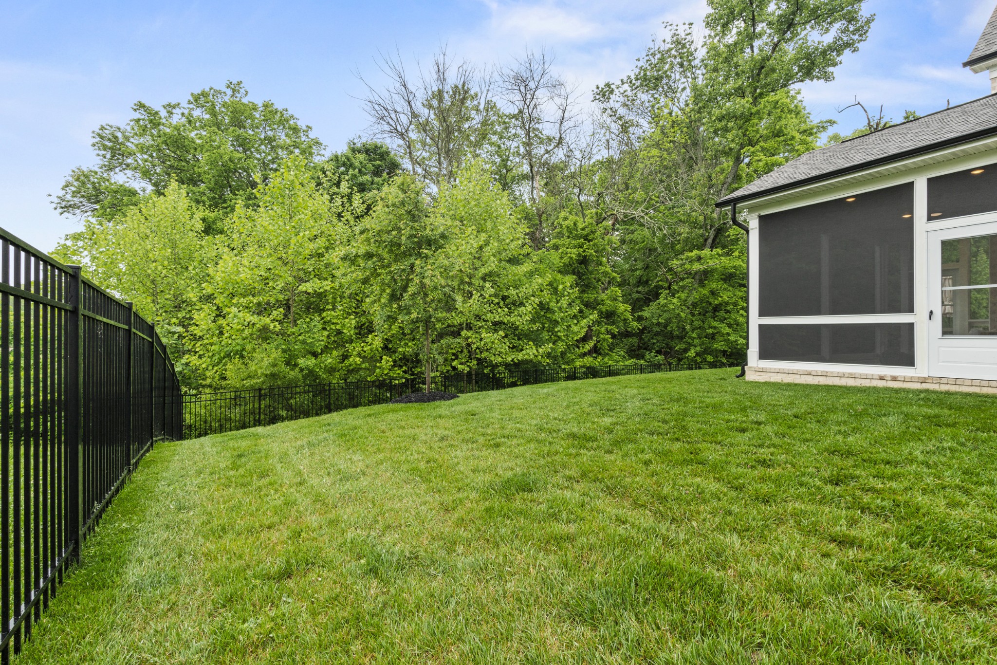3224 Chase Point Dr