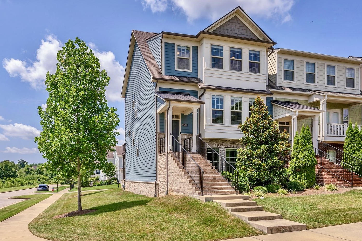 9549 Dresden Sq