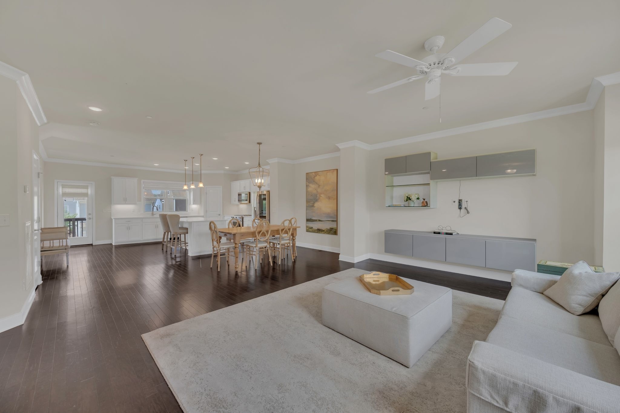 9549 Dresden Sq
