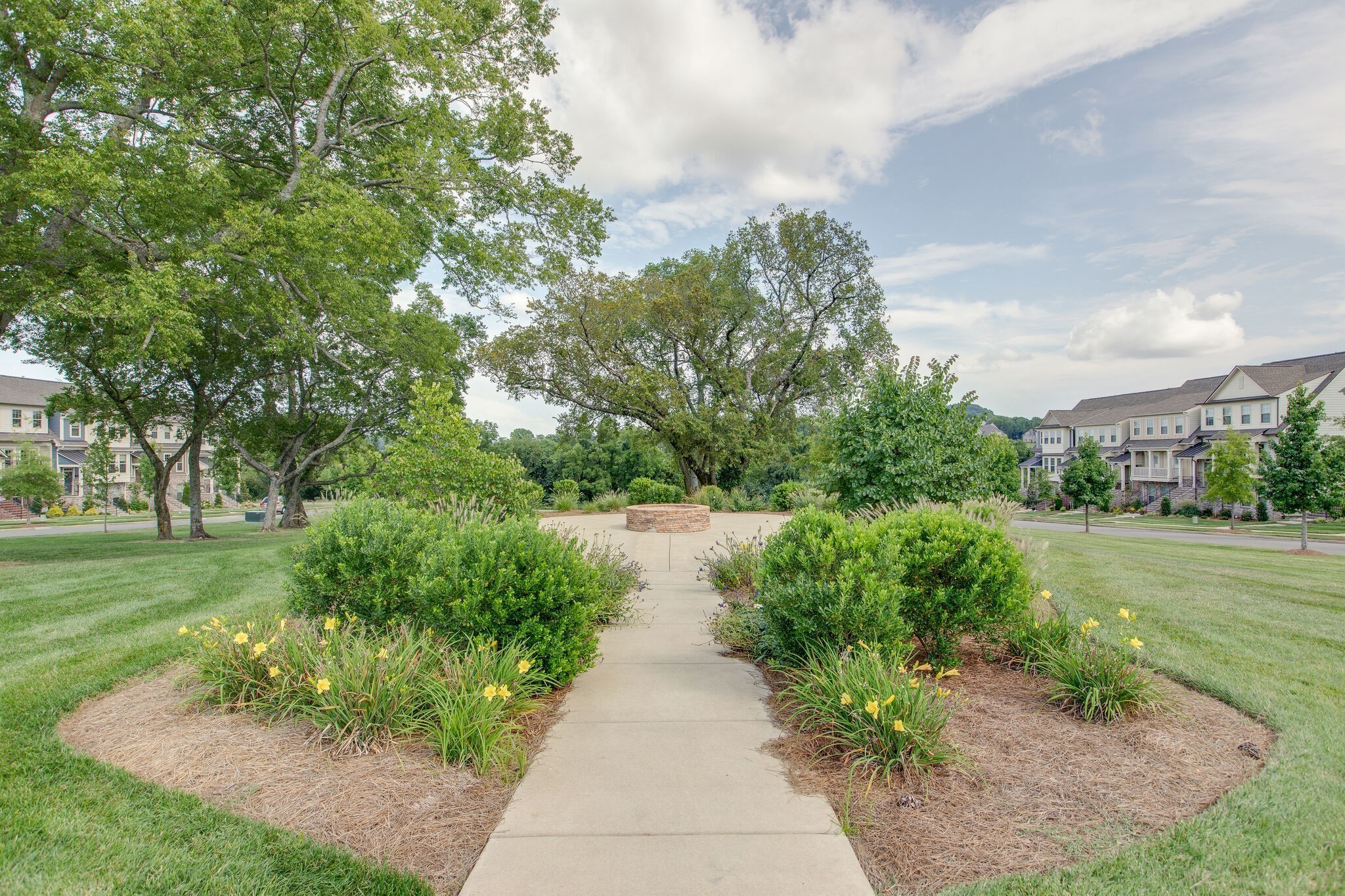 9549 Dresden Sq