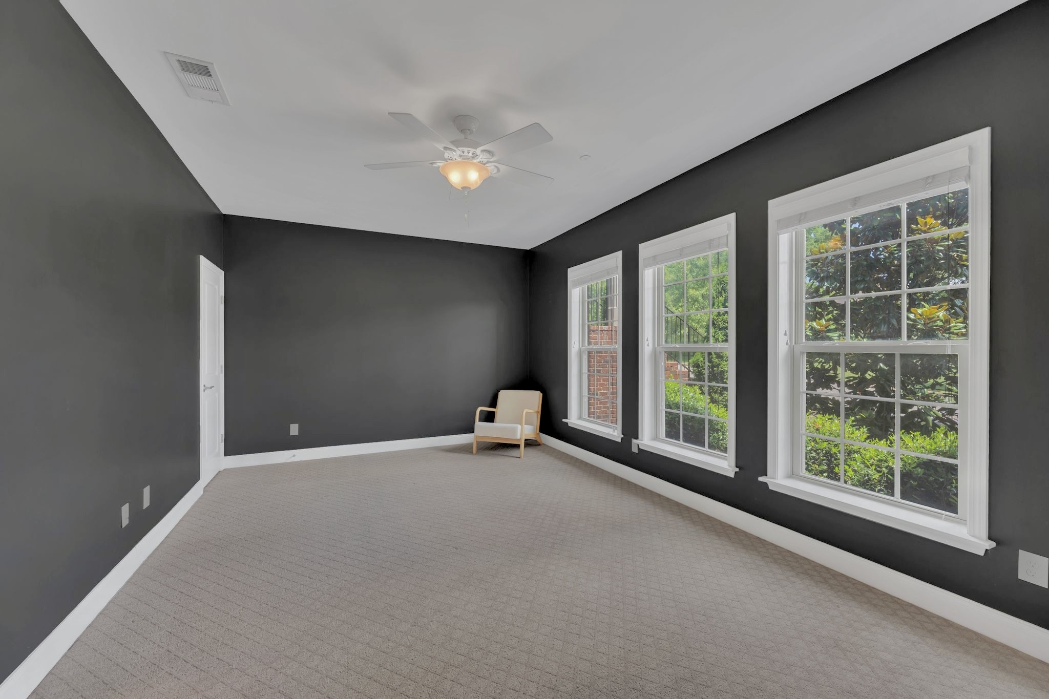 9549 Dresden Sq