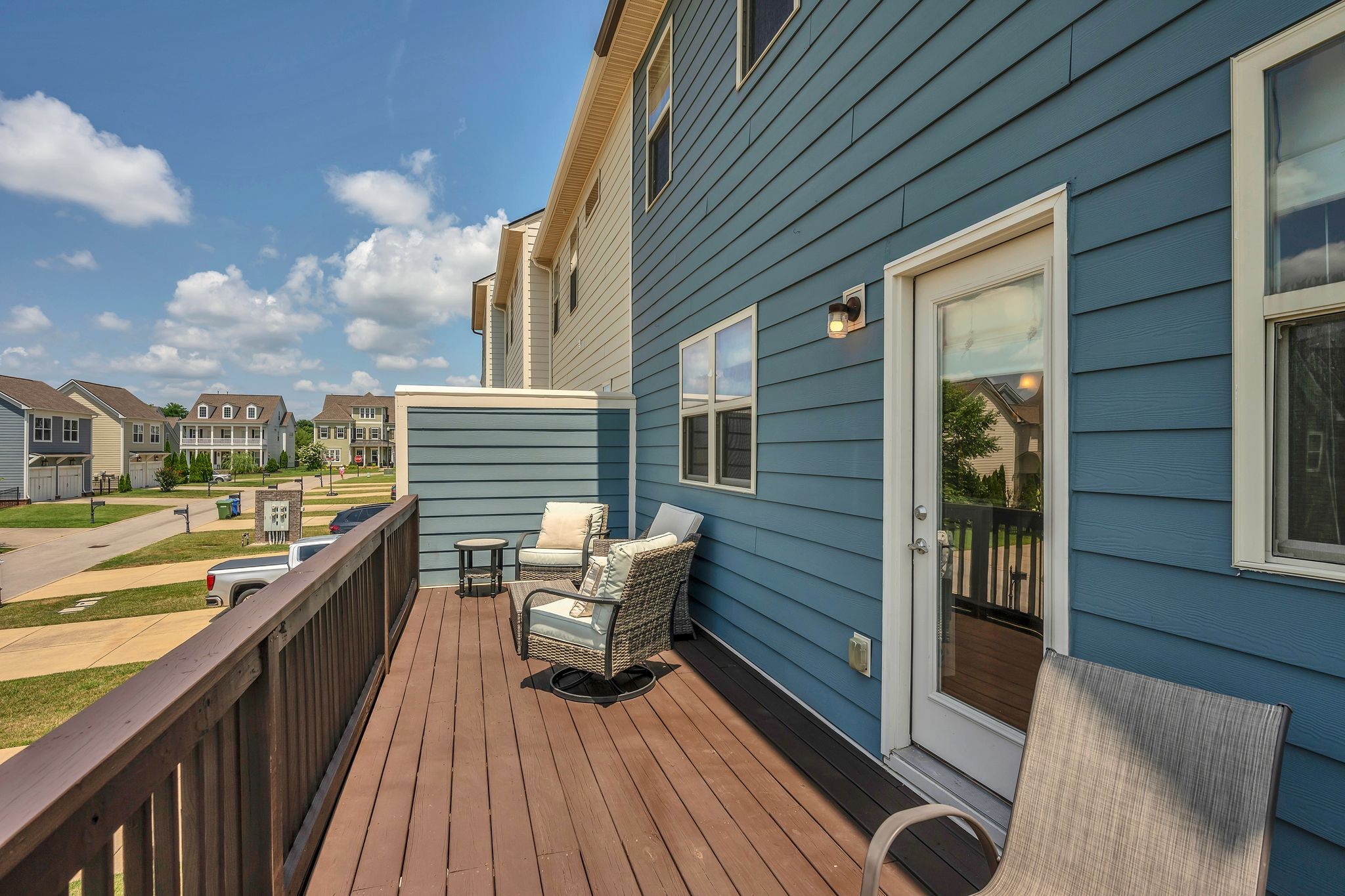 9549 Dresden Sq
