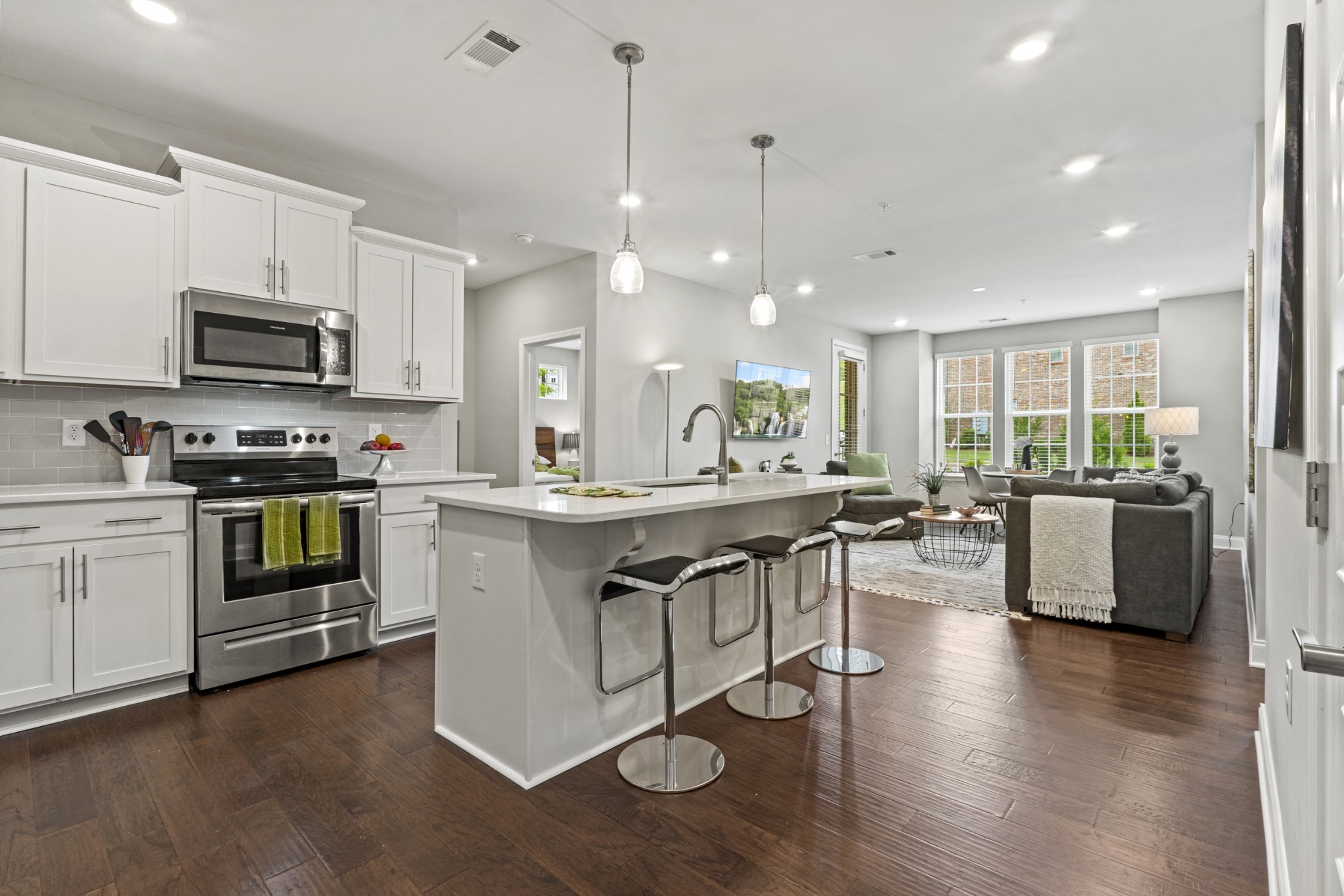 1801 Shadow Green Dr Unit: 104