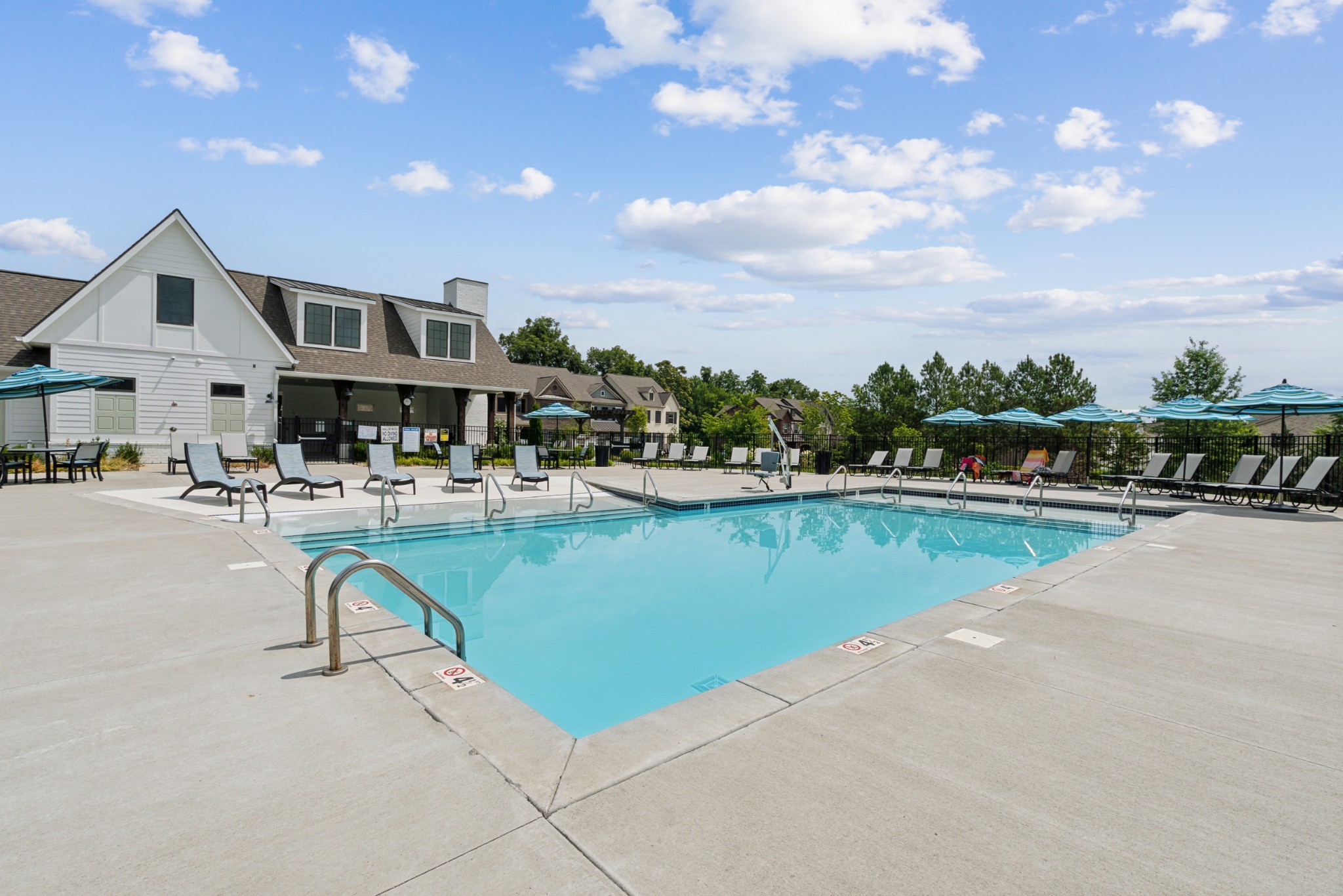 1801 Shadow Green Dr Unit: 104