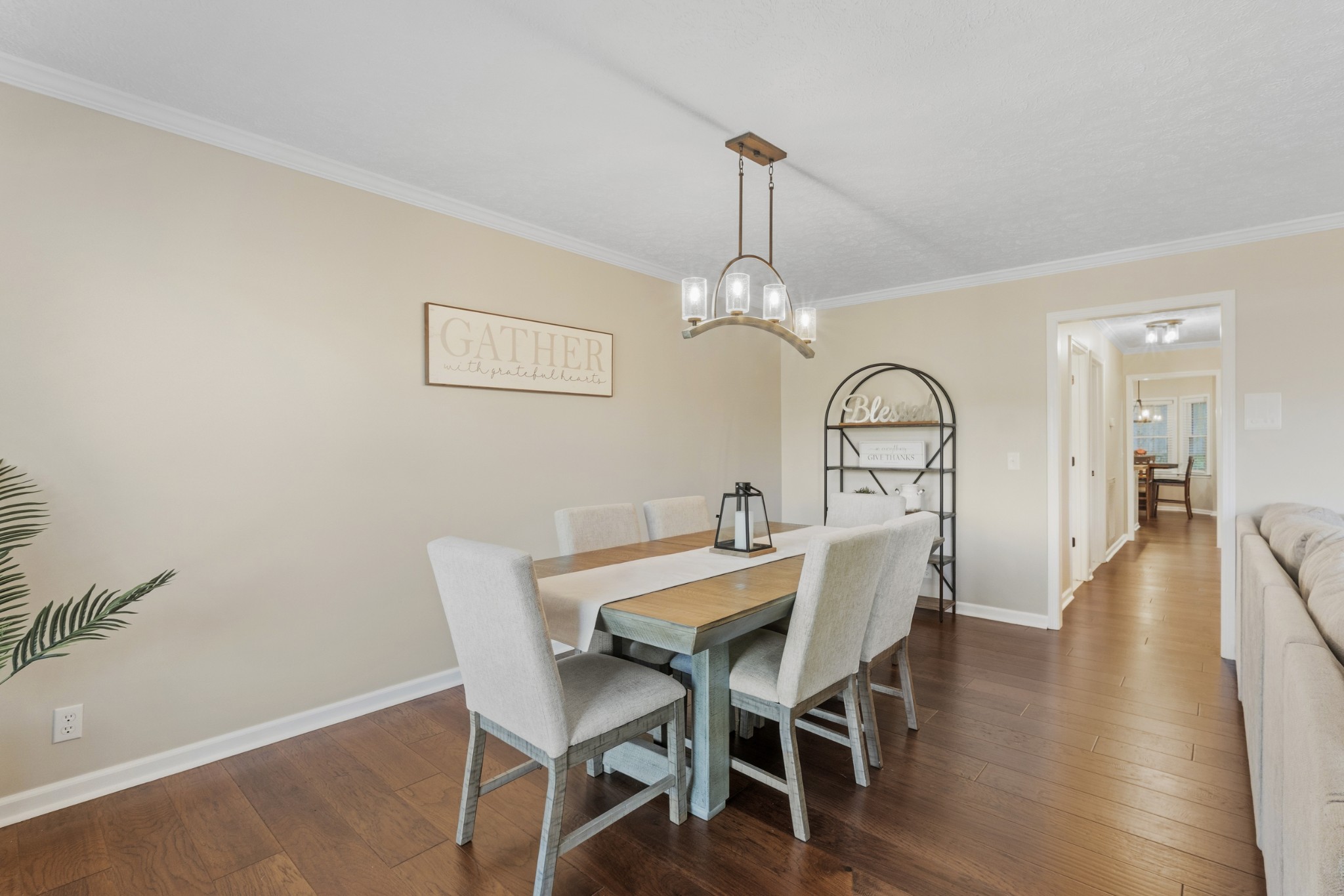 120 Hearthstone Manor Cir