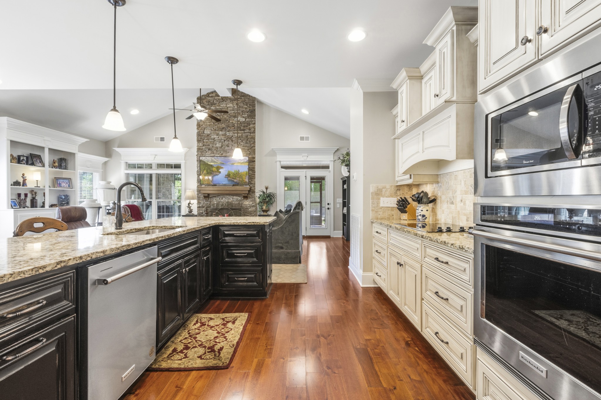 4452 Maryweather Ln